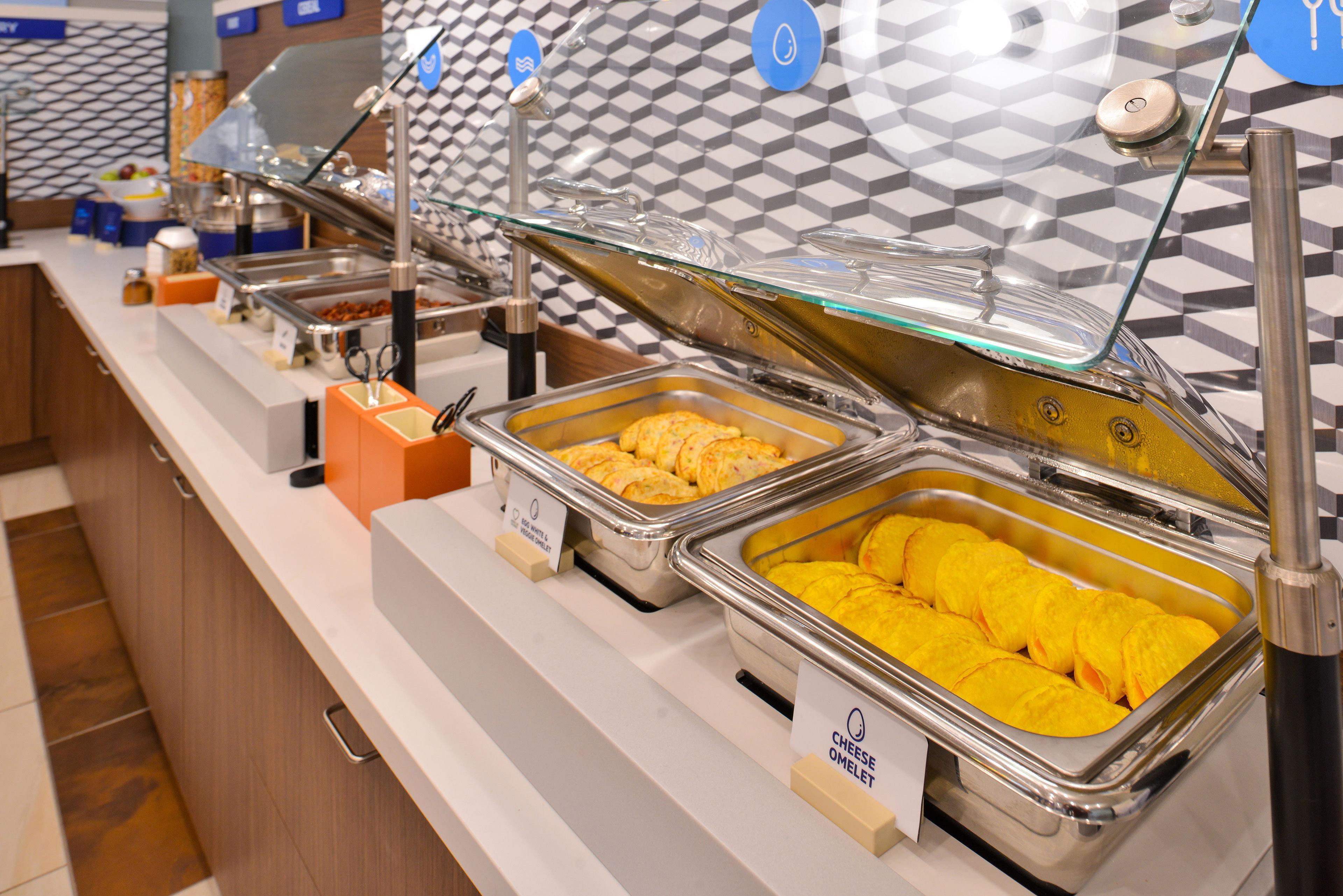 Holiday Inn Express & Suites - Medford By Ihg Bagian luar foto