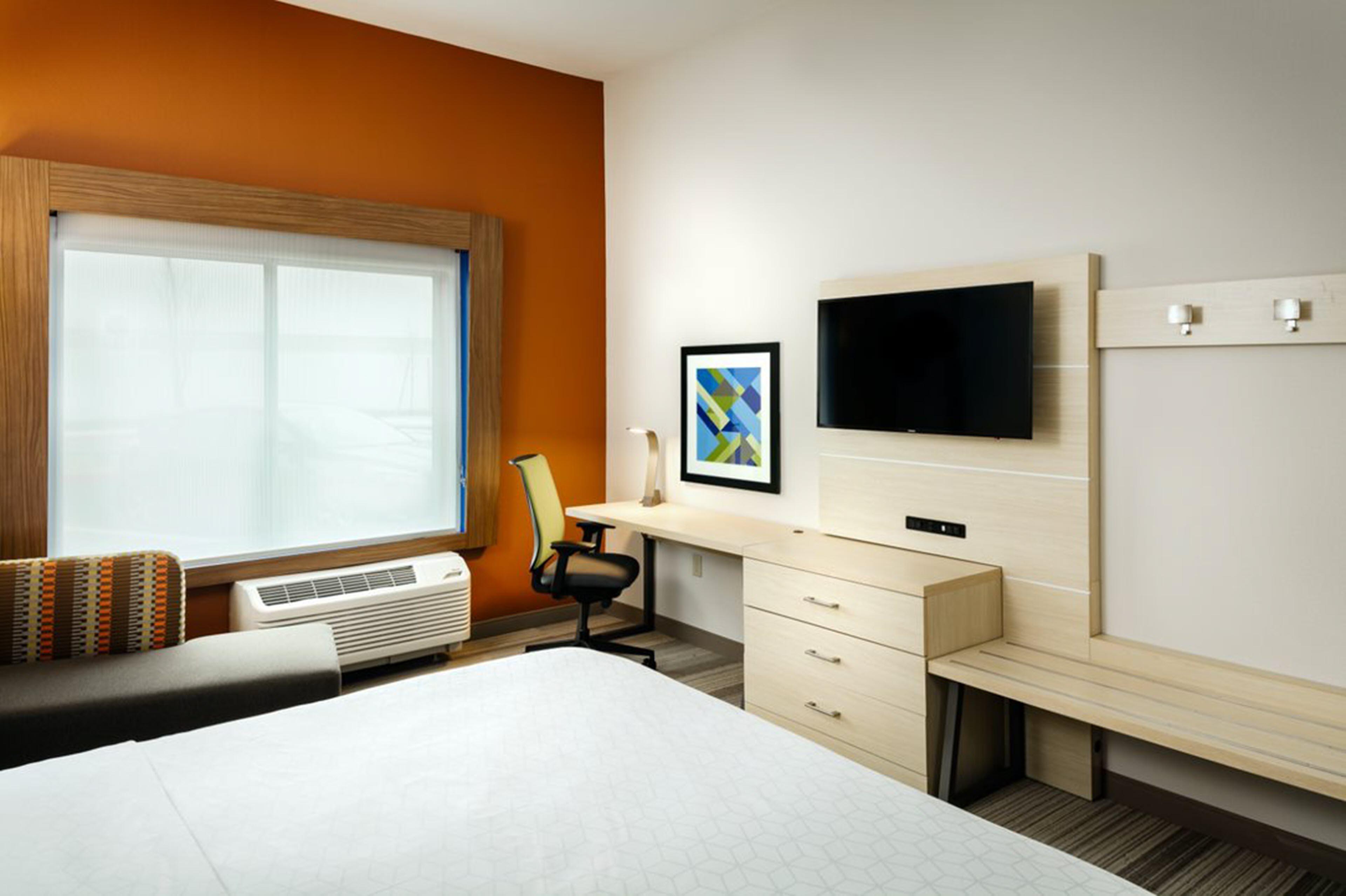 Holiday Inn Express & Suites - Medford By Ihg Bagian luar foto