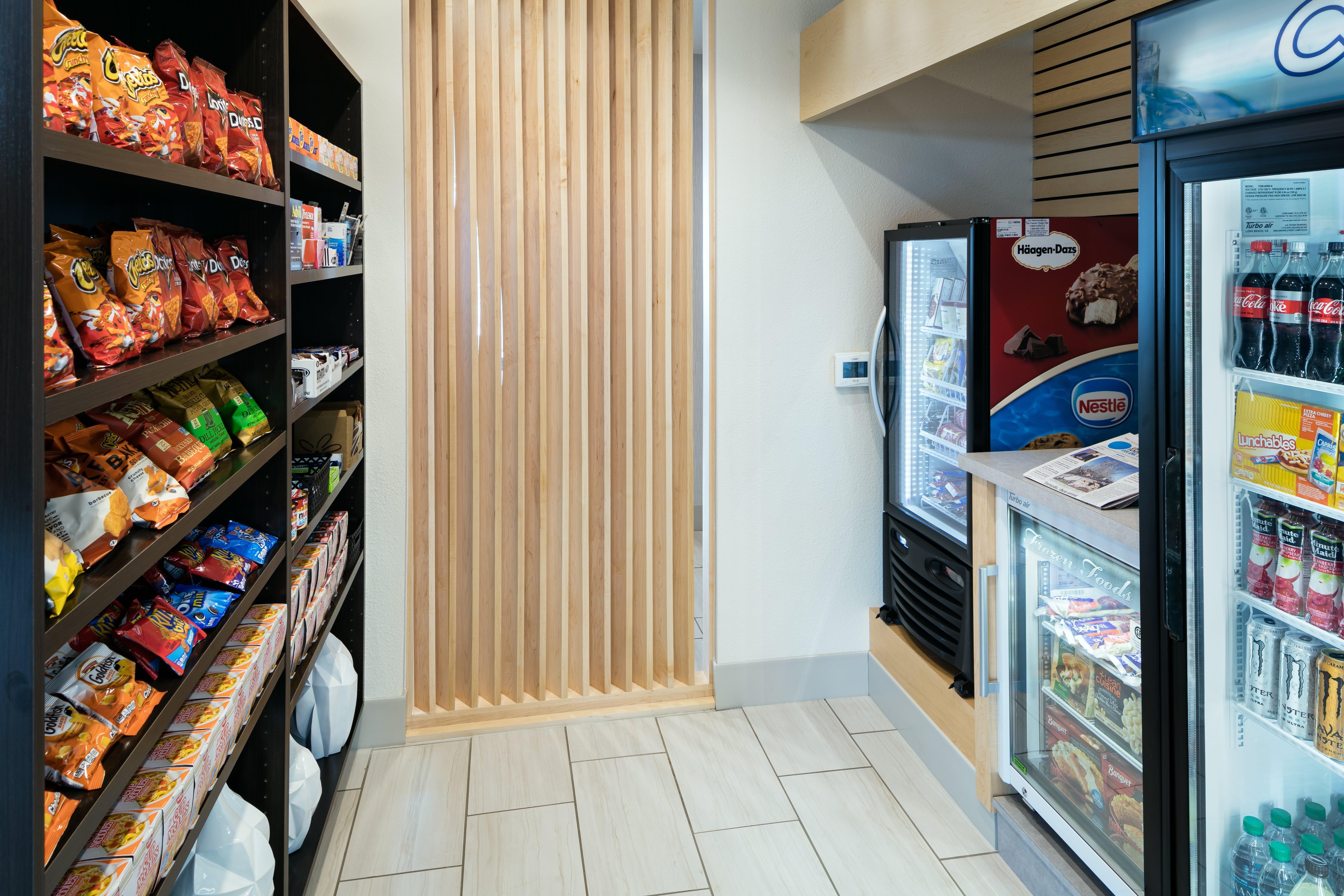 Holiday Inn Express & Suites - Medford By Ihg Bagian luar foto